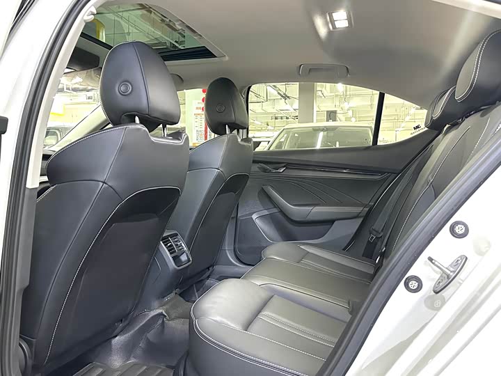 Фото 7 - Skoda Octavia Pro