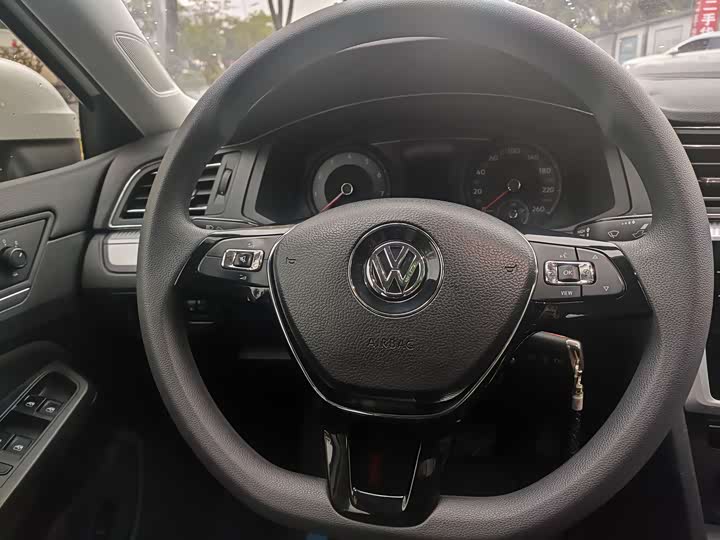 Фото 10 - Volkswagen Lamando L