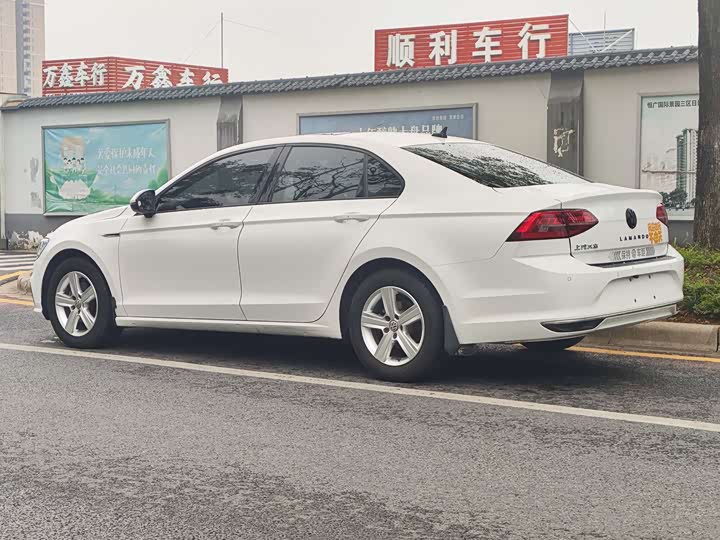 Фото 13 - Volkswagen Lamando L