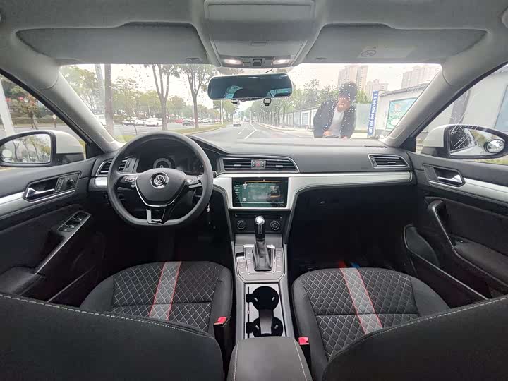 Фото 5 - Volkswagen Lamando L