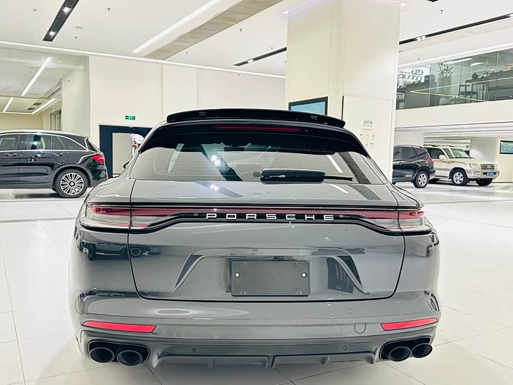 Фото 9 - Porsche Panamera