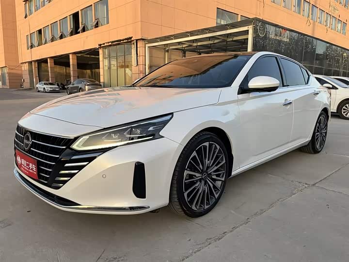 Фото 1 - Nissan Teana