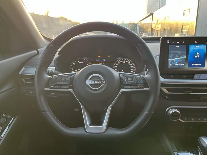 Фото 11 - Nissan Teana