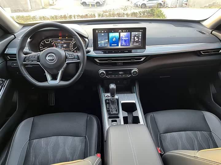 Фото 9 - Nissan Teana