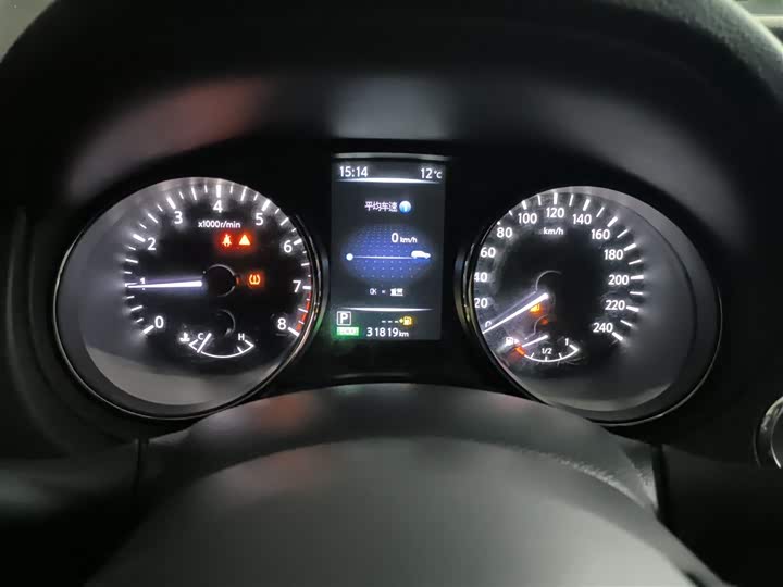 Фото 12 - Nissan X-Trail