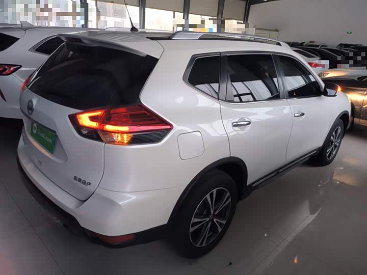 Фото 6 - Nissan X-Trail