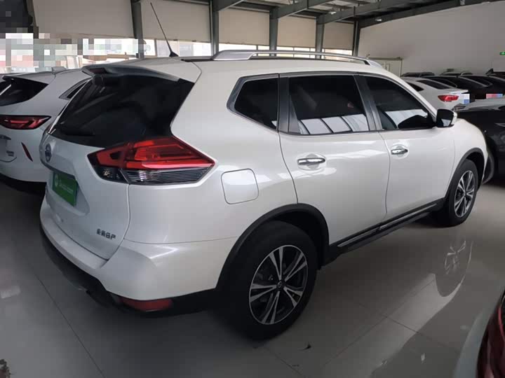 Фото 7 - Nissan X-Trail
