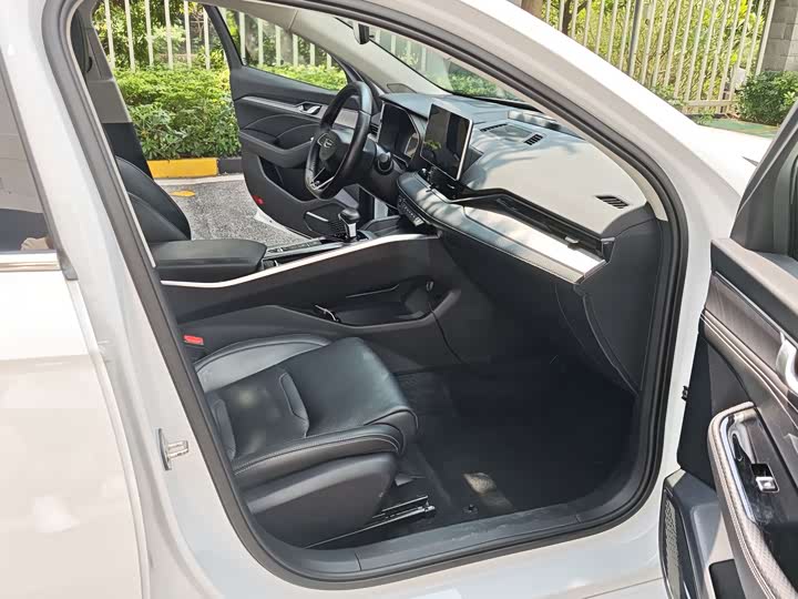 Фото 13 - Geely Preface