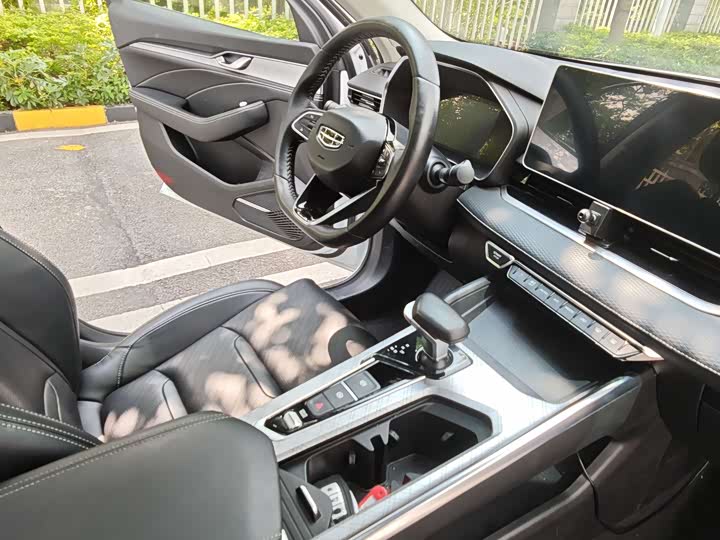 Фото 15 - Geely Preface