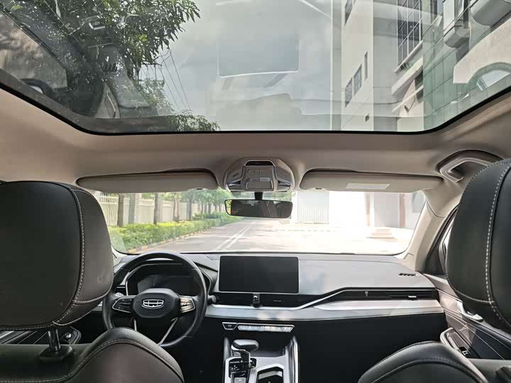 Фото 18 - Geely Preface