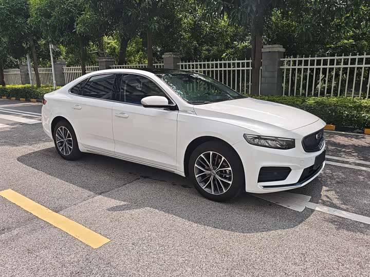 Фото 3 - Geely Preface