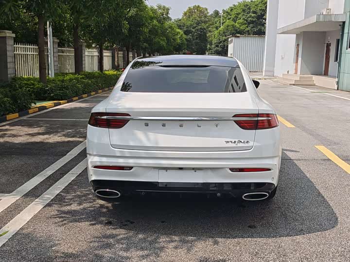 Фото 5 - Geely Preface