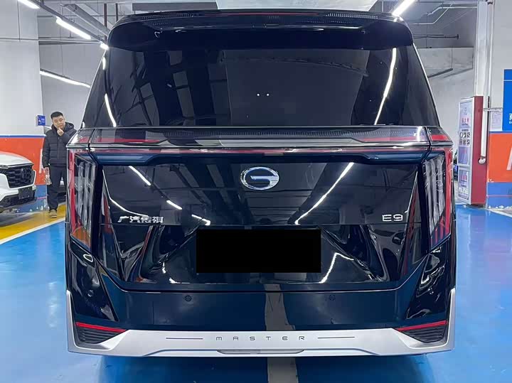 Фото 8 - GAC Trumpchi E9