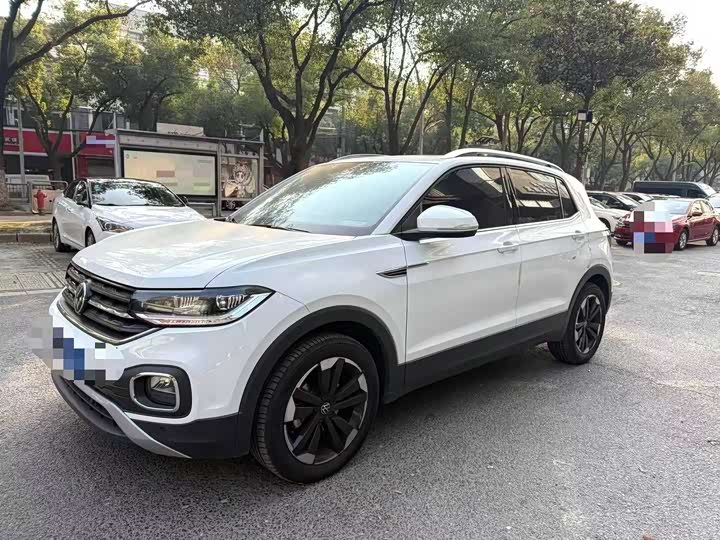 Фото 1 - Volkswagen Tacqua