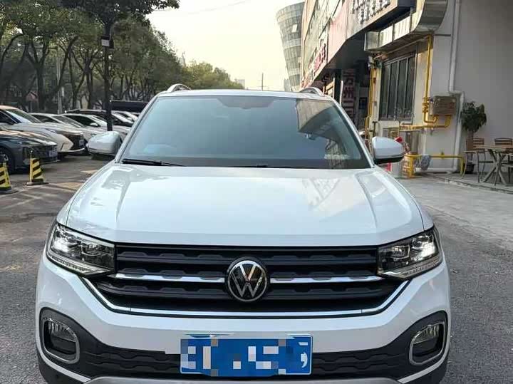 Фото 2 - Volkswagen Tacqua