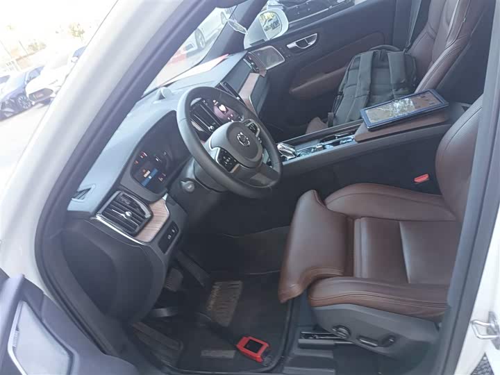 Фото 15 - Volvo XC60 Hybrid