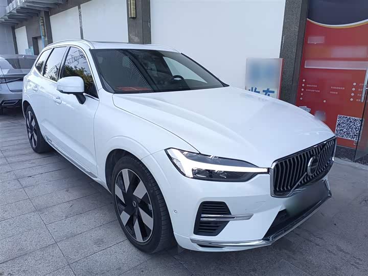Фото 4 - Volvo XC60 Hybrid