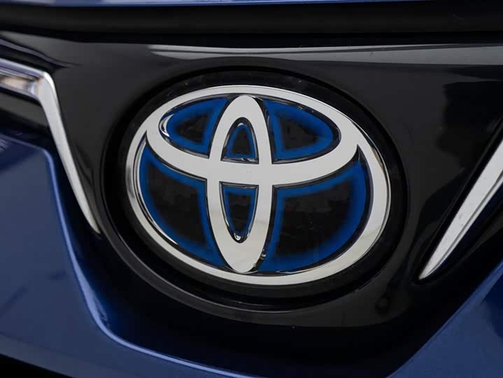 Фото 6 - Toyota Corolla