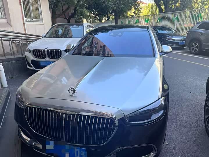 Фото 2 - Mercedes-Benz Maybach S-Class