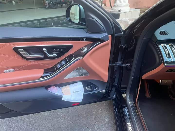 Фото 5 - Mercedes-Benz Maybach S-Class