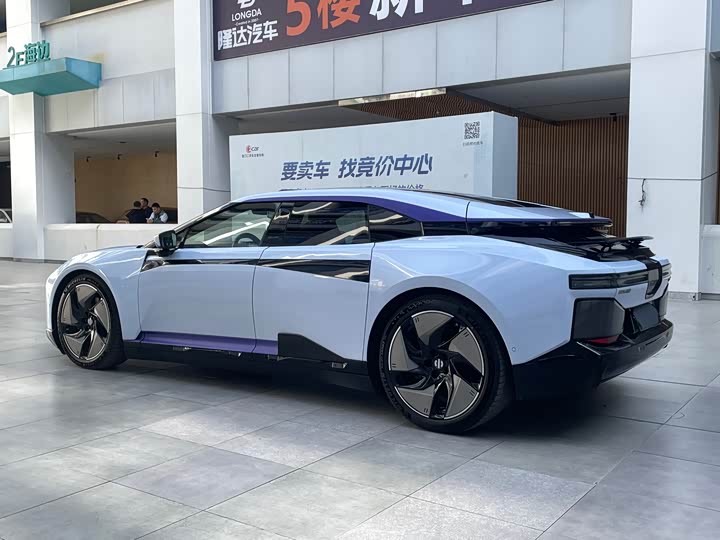 Фото 15 - HiPhi Z