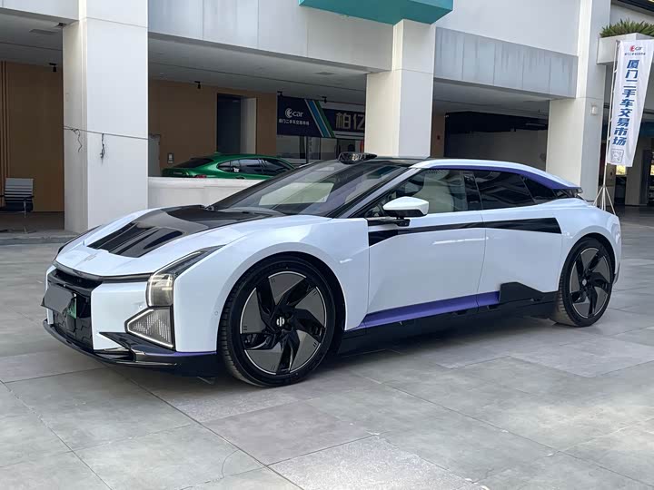 Фото 3 - HiPhi Z