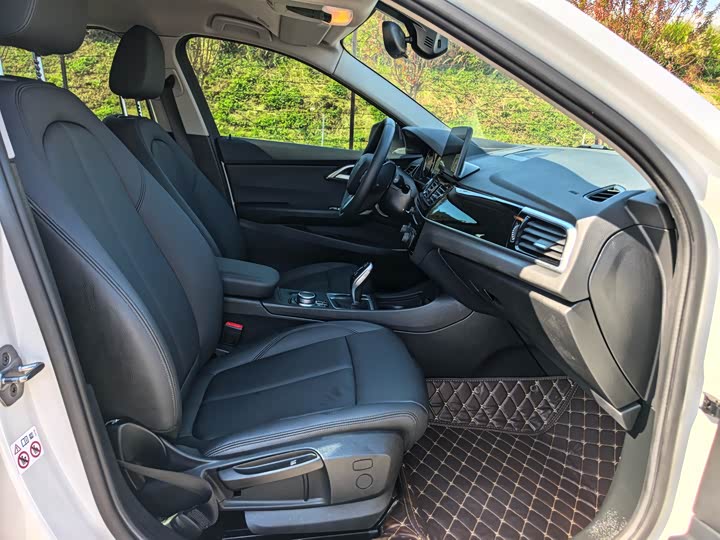 Фото 10 - BMW 1 Series