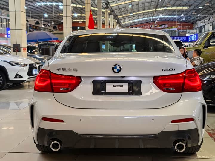 Фото 5 - BMW 1 Series