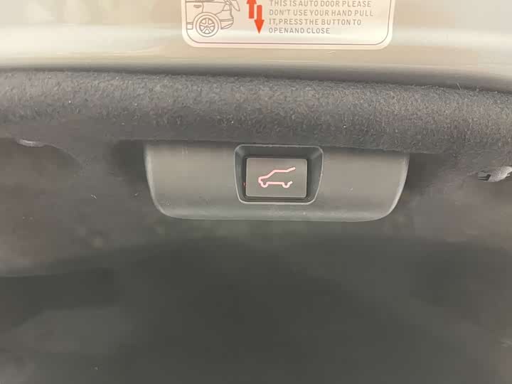 Фото 13 - Lexus ES