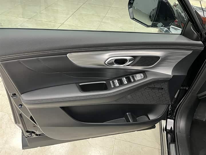 Фото 10 - GAC Trumpchi GS8