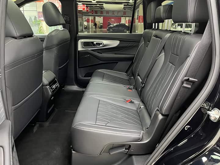 Фото 14 - GAC Trumpchi GS8