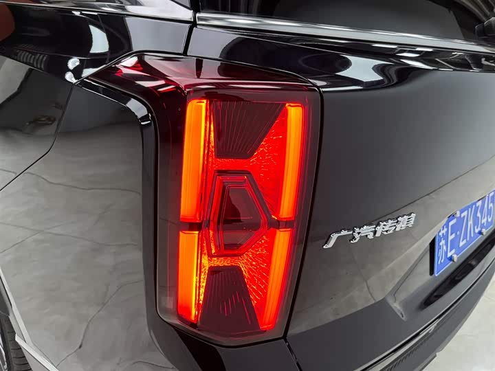 Фото 19 - GAC Trumpchi GS8