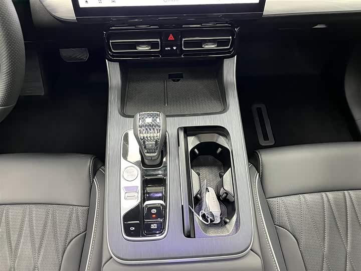 Фото 5 - GAC Trumpchi GS8