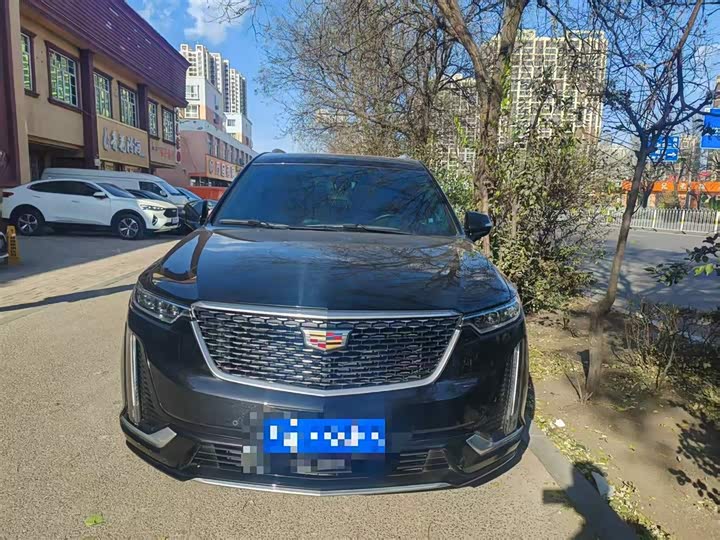 Фото 2 - Cadillac XT6