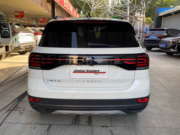 Фото 13 - Volkswagen T-Cross