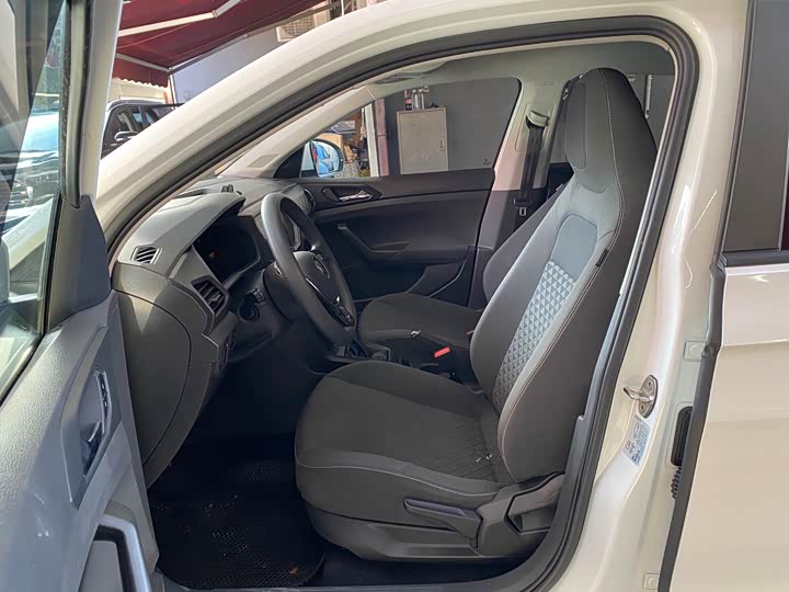 Фото 9 - Volkswagen T-Cross