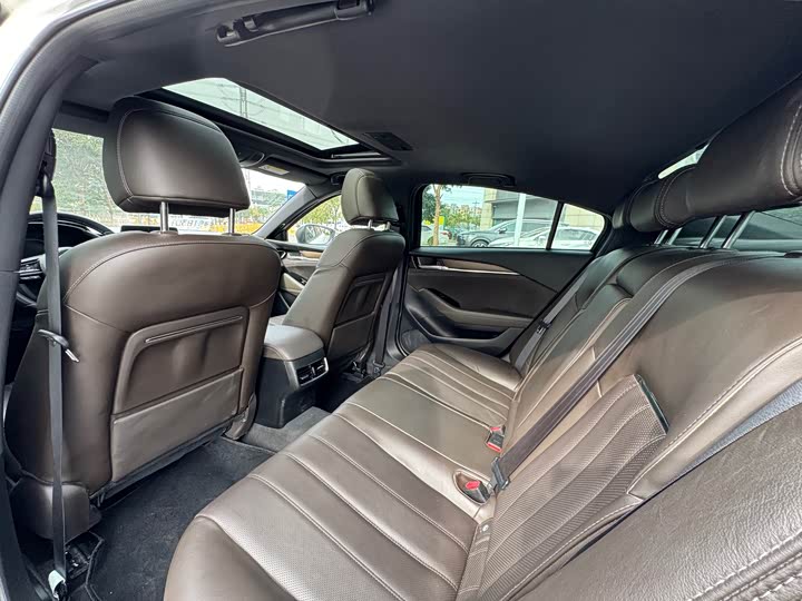 Фото 13 - Mazda Atenza