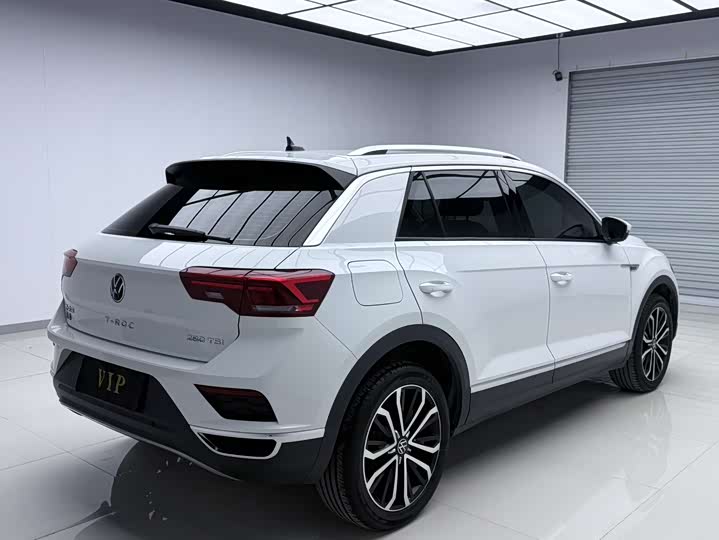 Фото 4 - Volkswagen T-Roc
