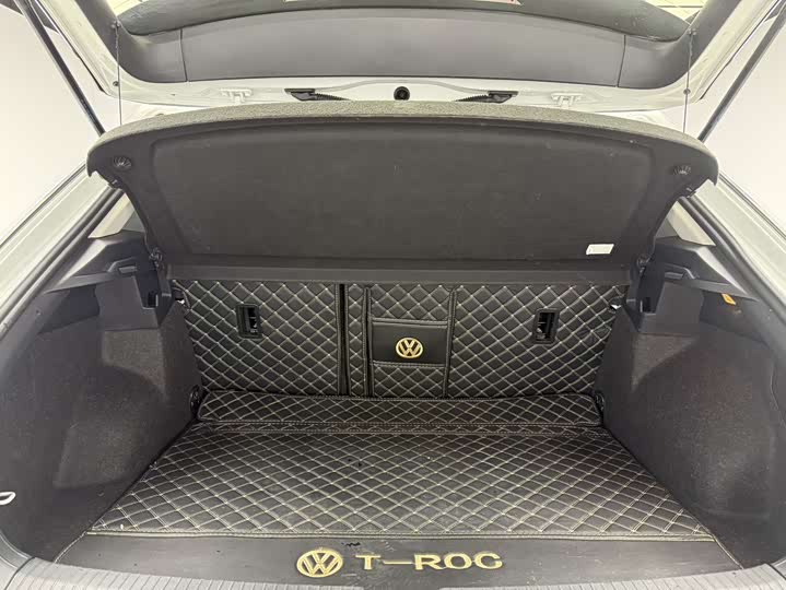 Фото 9 - Volkswagen T-Roc