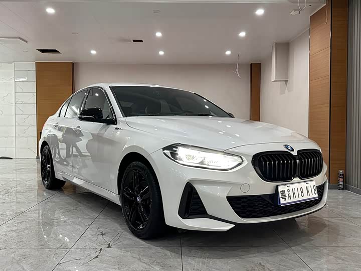 Фото 2 - BMW 1 Series