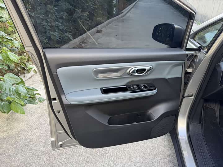 Фото 17 - GAC Aion Y