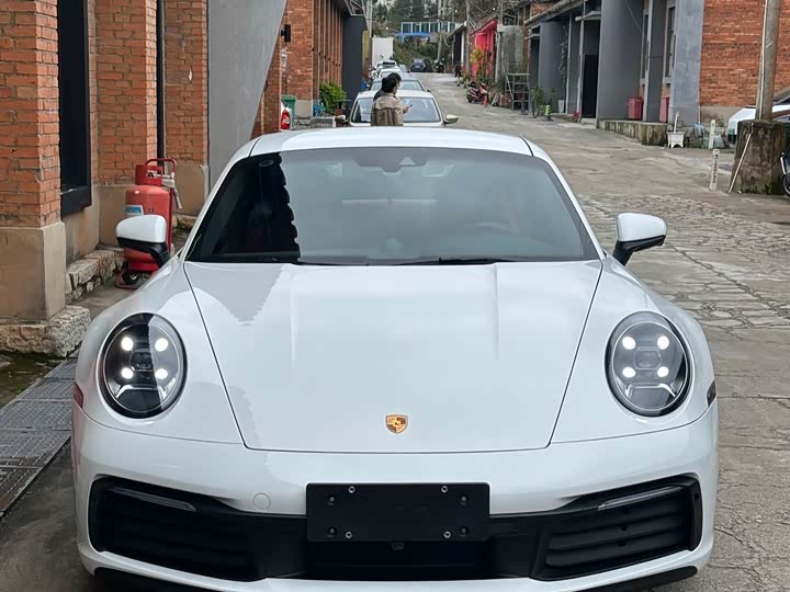 Фото 4 - Porsche 911