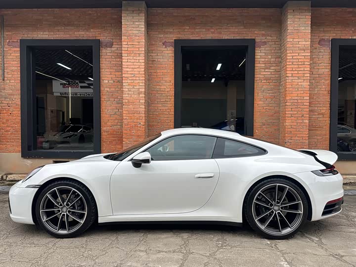 Фото 5 - Porsche 911