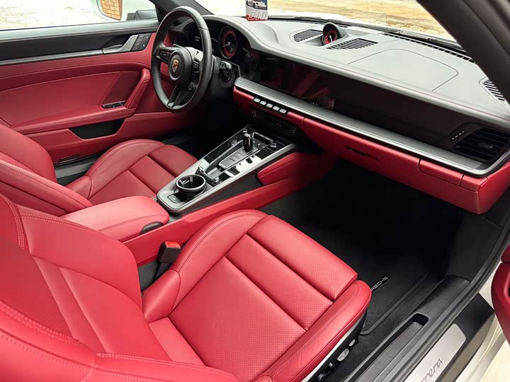 Фото 6 - Porsche 911