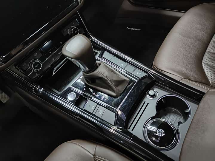 Фото 12 - Volkswagen Phideon