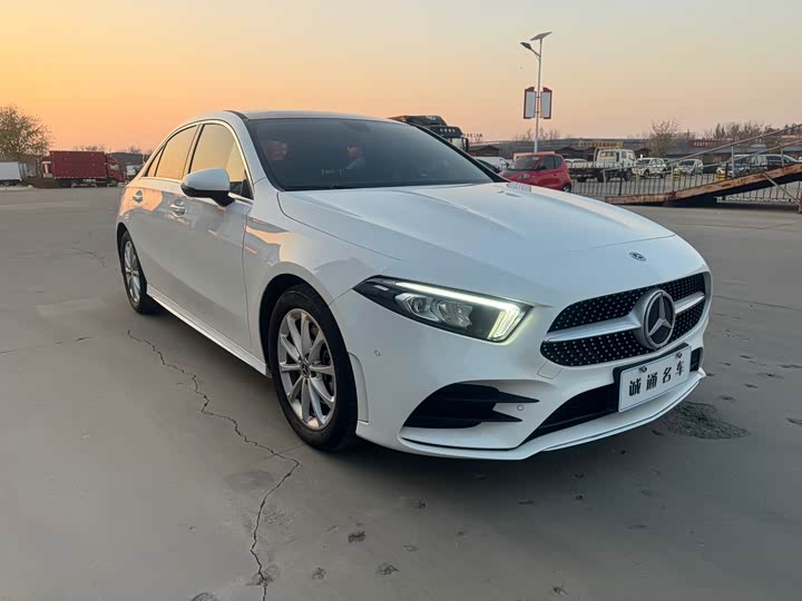 Фото 2 - Mercedes-Benz A-Class