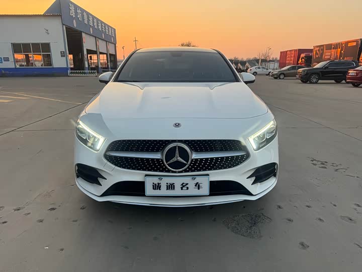 Фото 3 - Mercedes-Benz A-Class