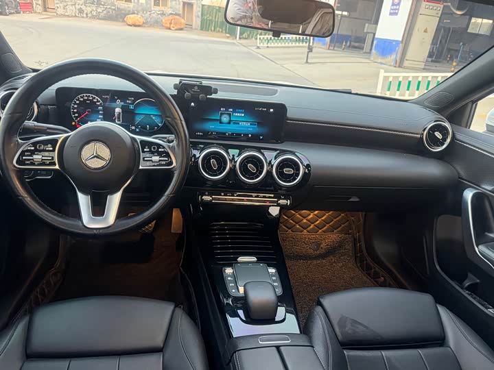 Фото 5 - Mercedes-Benz A-Class