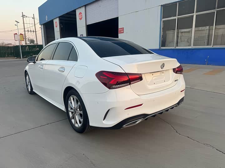 Фото 9 - Mercedes-Benz A-Class