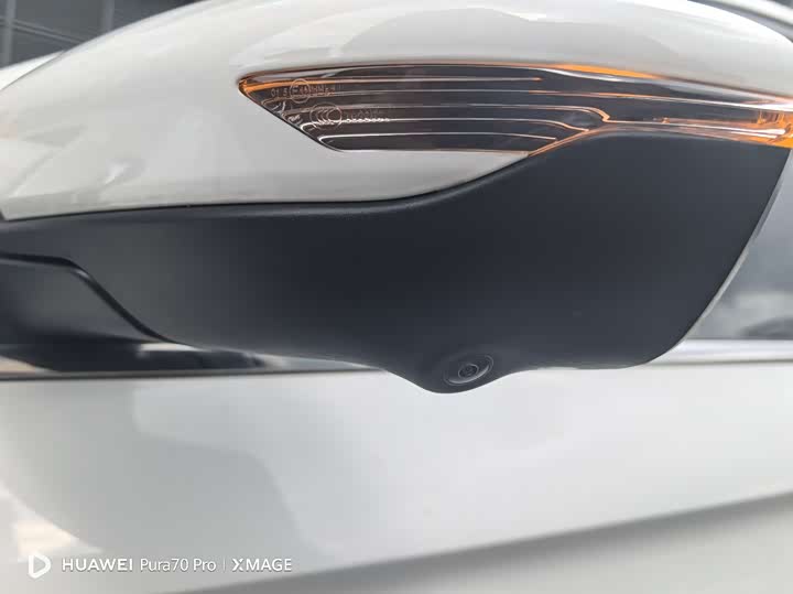 Фото 20 - Geely Emgrand